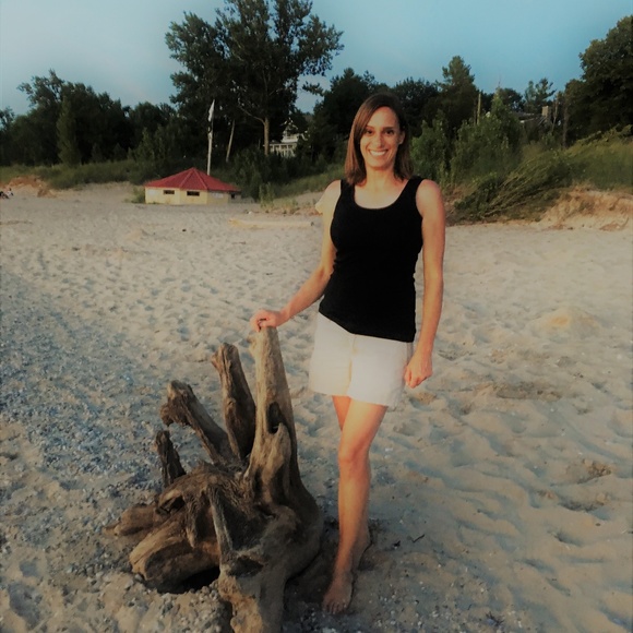 Meet your Posher, Jane - Picture 2 of 3